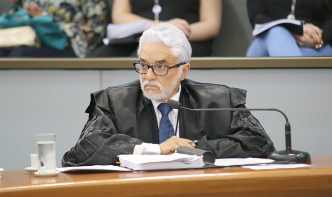 O relator do processo, conselheiro Wanderley Ávila
